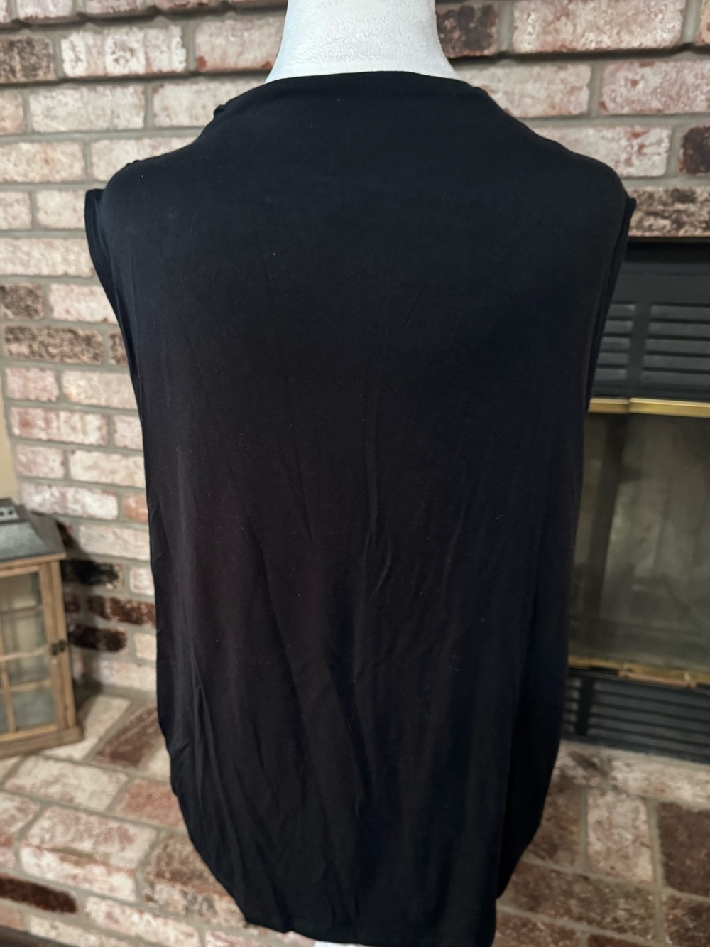 Set of 2 GAP Women's Sleeveless Luxe T Tank Tops - Black & Taupe - Picture 4 of 11
